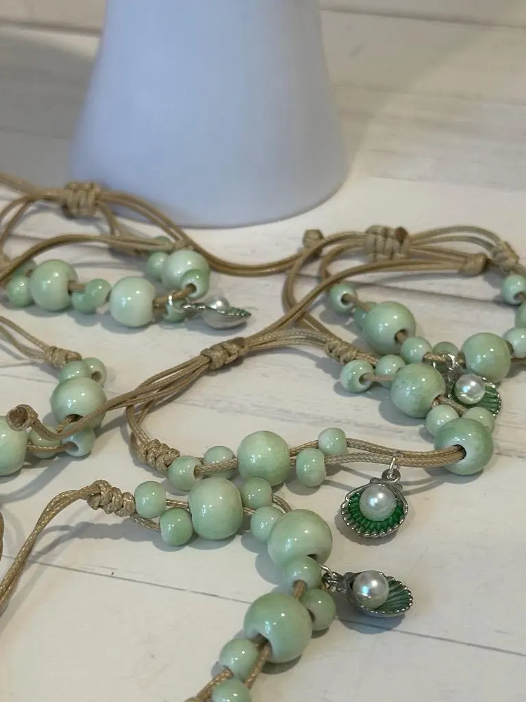 Ceramic Shell Beaded Bracelet