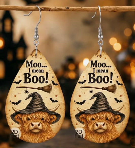 Moo i mean Boo Highland Cow Earrings