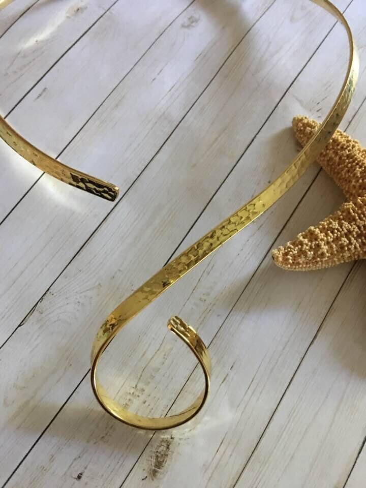 S Spiral Gold Choker