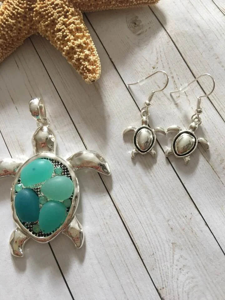 Seaglass Sea Turtle Pendant Set