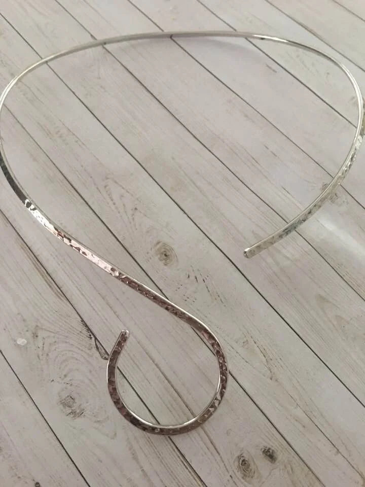 S-Spiral Choker