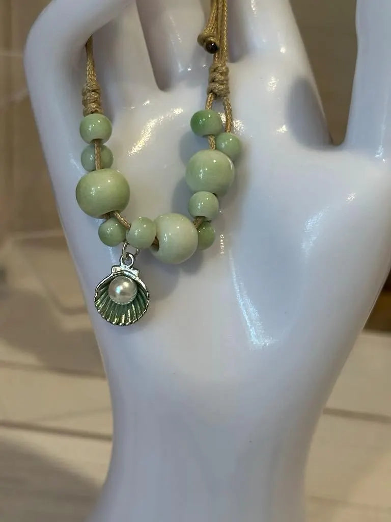 Ceramic Shell Beaded Bracelet