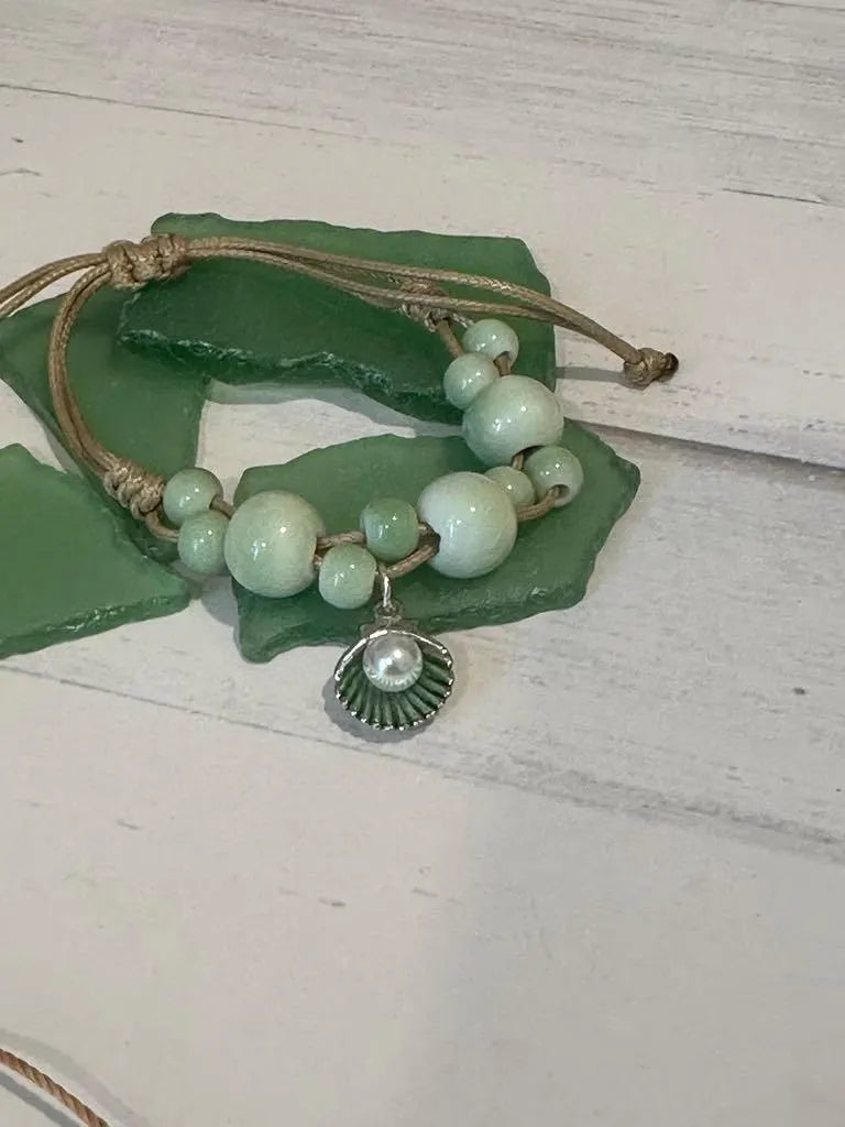 Ceramic Shell Beaded Bracelet