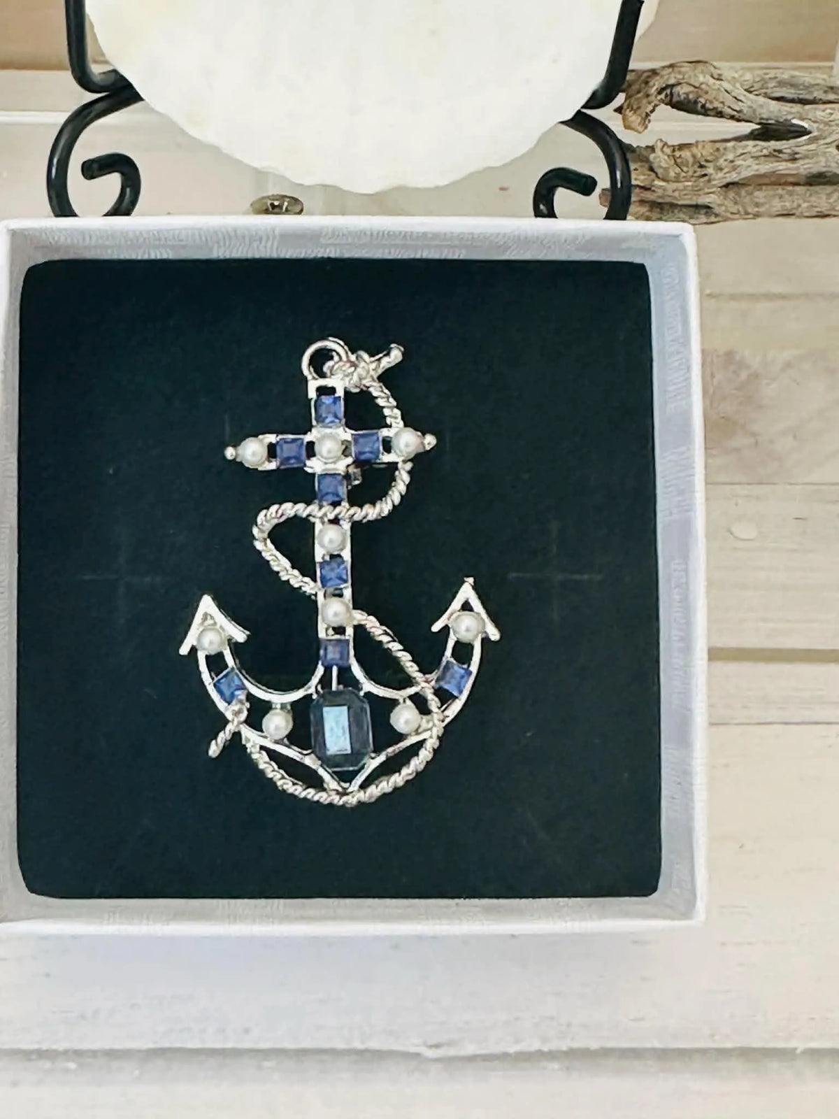 Anchor Brooch